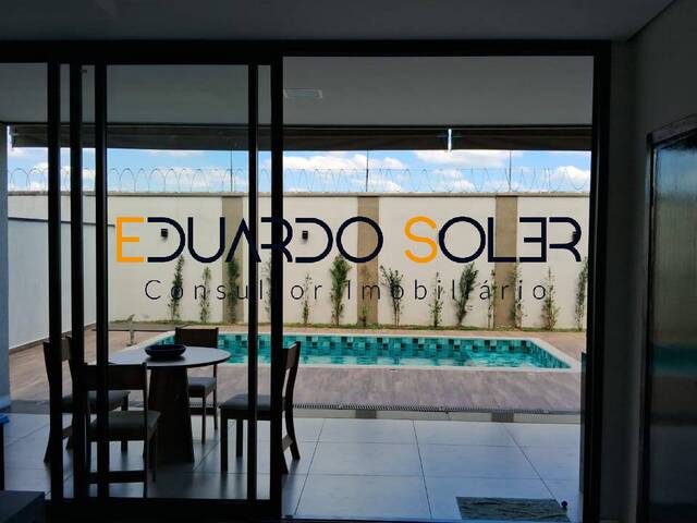 #22 - Casa para Venda em Taubaté - SP