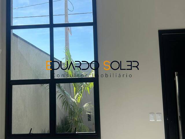 #68 - Casa para Venda em Caçapava - SP - 3