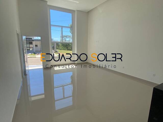 Casa para Venda em Caçapava - 5