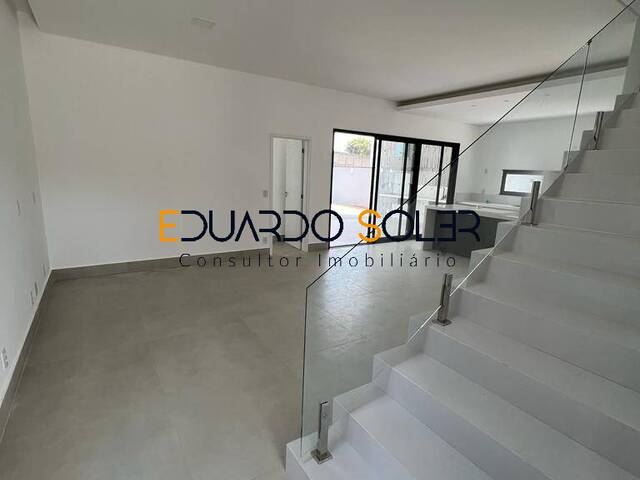 #95 - Casa para Venda em Caçapava - SP - 2