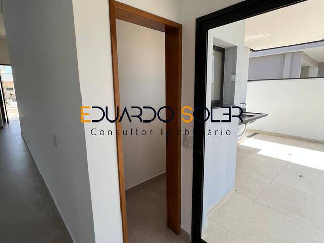 Casa para Venda em Caçapava - 5