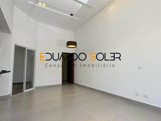 #119 - Casa para Venda em Taubaté - SP