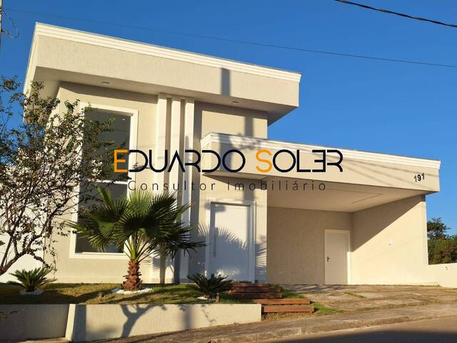 #120 - Casa para Venda em Caçapava - SP - 2