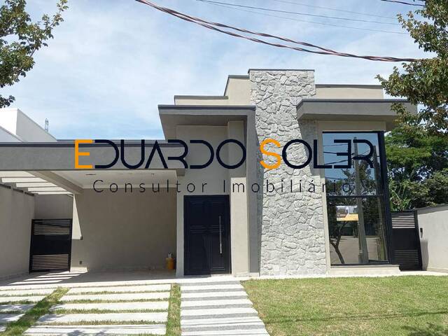 #135 - Casa para Venda em Caçapava - SP - 1