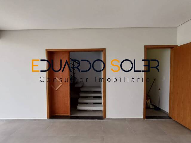 Casa para Venda em Caçapava - 2