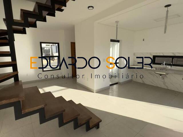 Casa para Venda em Taubaté - 3