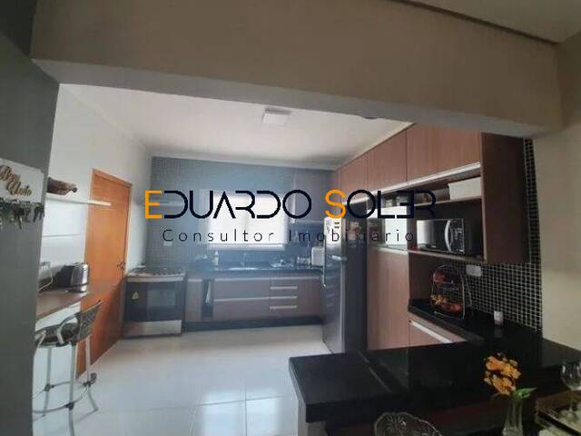 Casa para Venda em Taubaté - 3