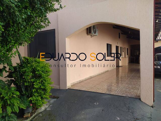 #178 - Casa para Venda em Taubaté - SP