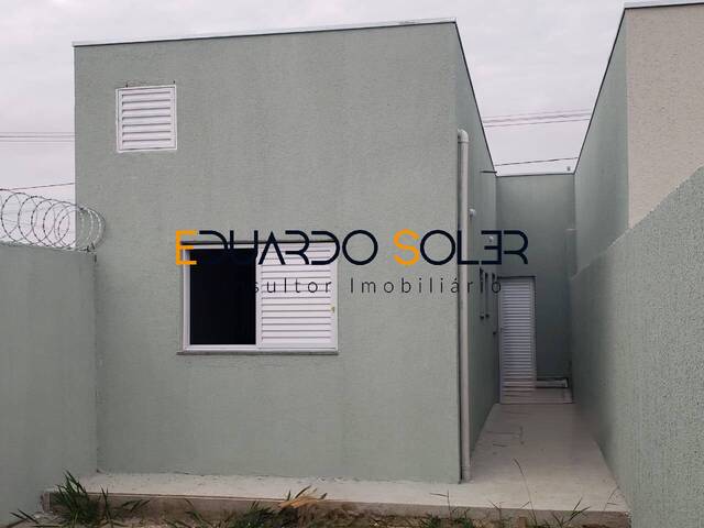 Casa para Venda em Taubaté - 3