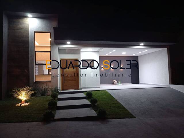 #310 - Casa para Venda em Caçapava - SP - 1