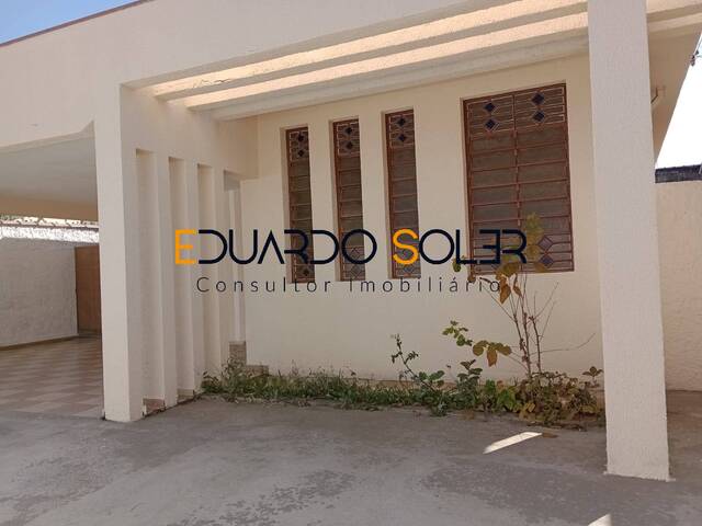 #319 - Casa para Venda em Caçapava - SP - 3