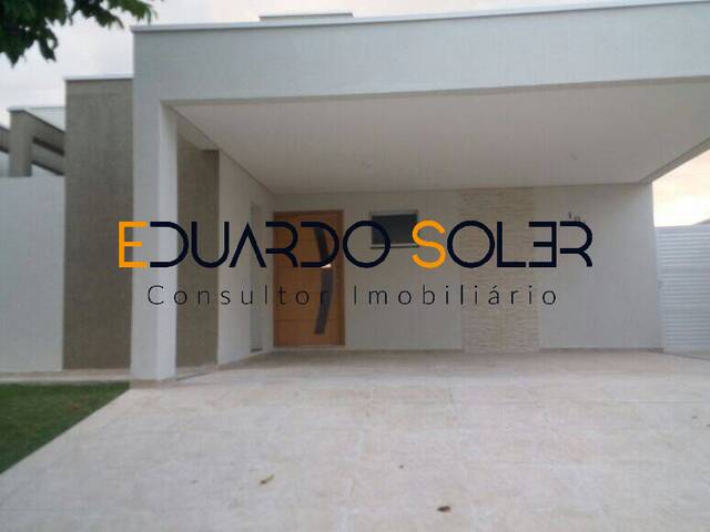 #325 - Casa para Venda em Tremembé - SP - 2