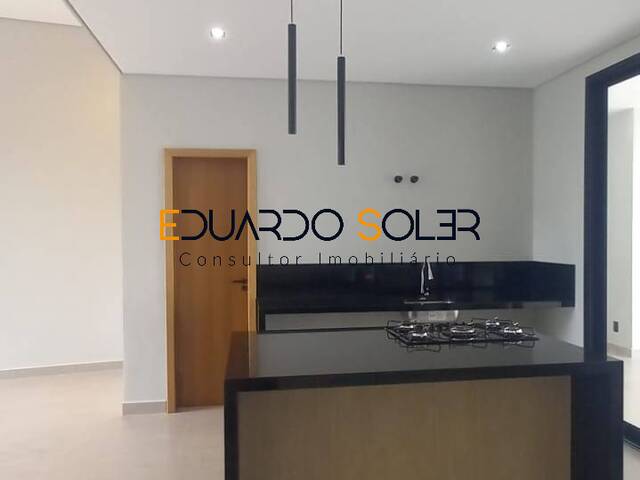 Casa para Venda em Tremembé - 3