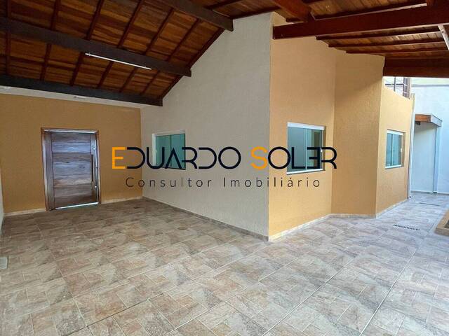 #345 - Casa para Venda em Caçapava - SP - 2