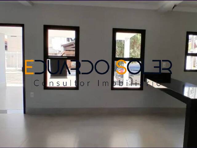#383 - Casa para Venda em Taubaté - SP