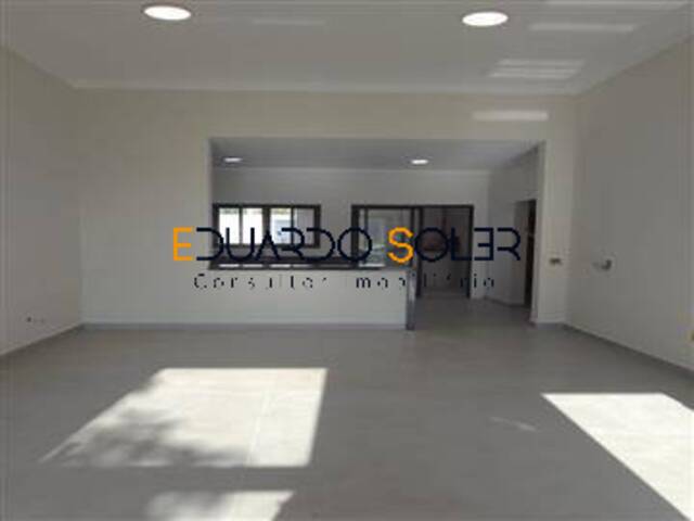 #472 - Casa para Venda em Taubaté - SP