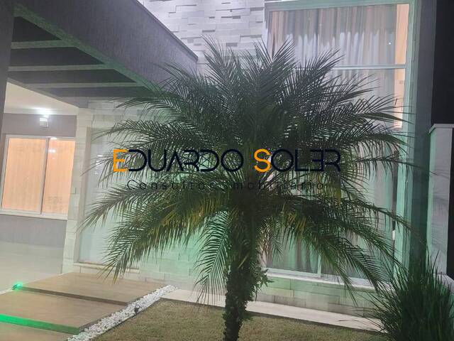 Casa para Venda em Taubaté - 2