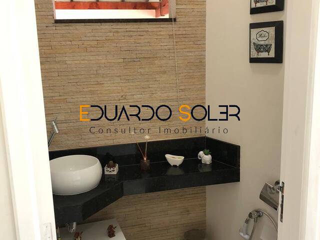 Casa para Venda em Taubaté - 3