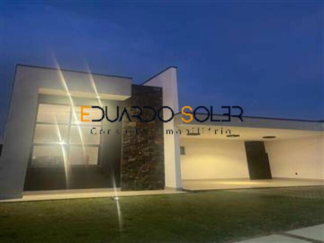 Casa para Venda em Taubaté - 2