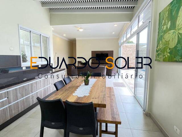 #593 - Casa para Venda em Taubaté - SP