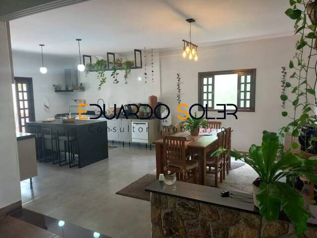 Casa para Venda em Taubaté - 2