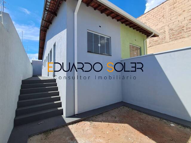#625 - Casa para Venda em Taubaté - SP - 2