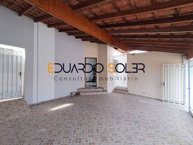 #631 - Casa para Venda em Taubaté - SP - 2
