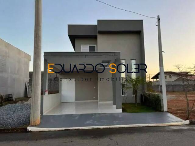 #632 - Casa para Venda em Taubaté - SP - 1