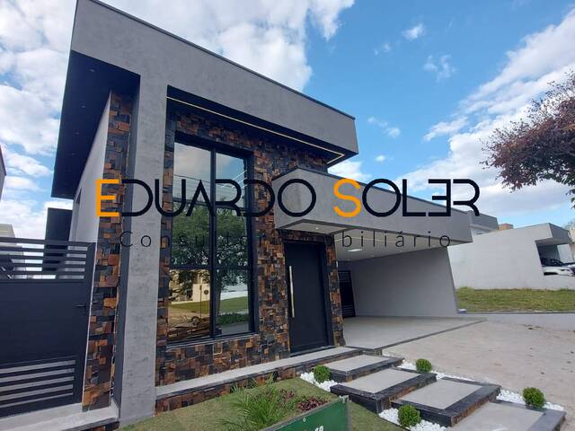 #656 - Casa para Venda em Taubaté - SP - 2