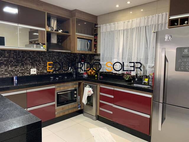 #658 - Casa para Venda em Taubaté - SP - 2