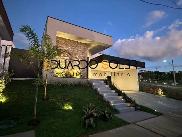 #688 - Casa para Venda em Taubaté - SP - 1