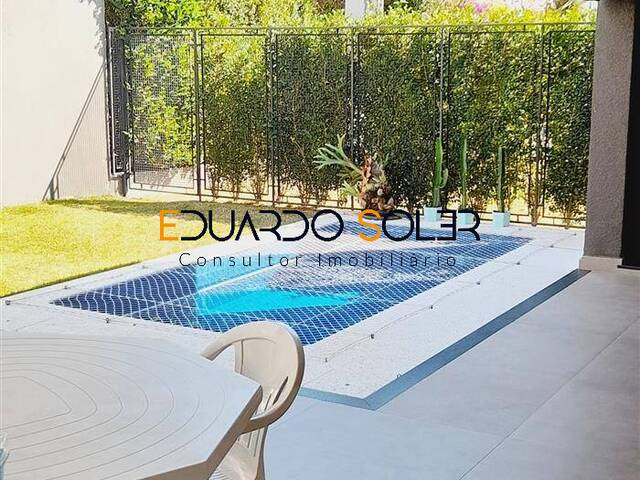 #710 - Casa para Venda em Taubaté - SP - 1
