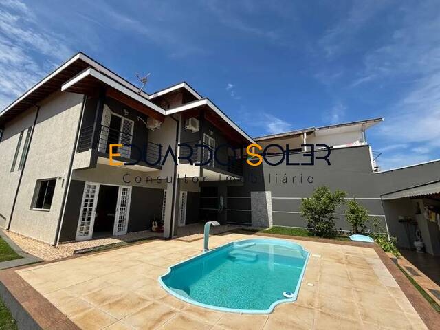#718 - Casa para Venda em Taubaté - SP - 1