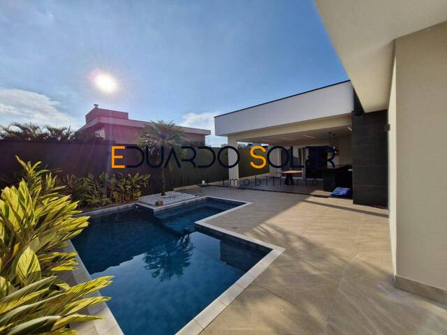 #733 - Casa para Venda em Taubaté - SP - 3