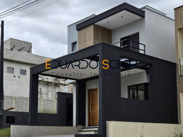 Casa para Venda em Taubaté - 2