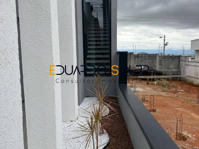 #832 - Casa para Venda em Taubaté - SP - 2