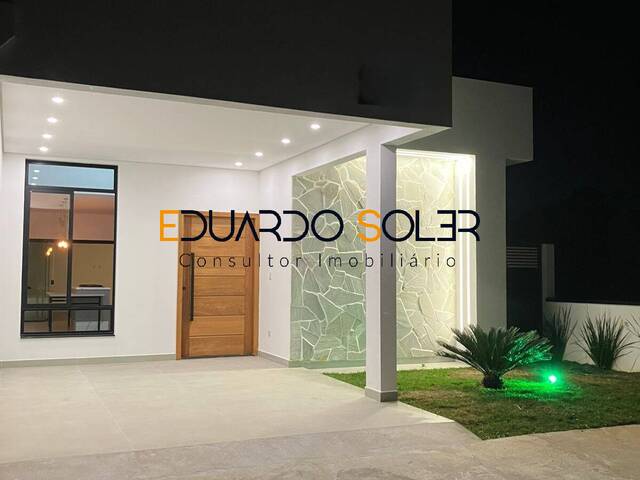 #833 - Casa para Venda em Taubaté - SP - 1