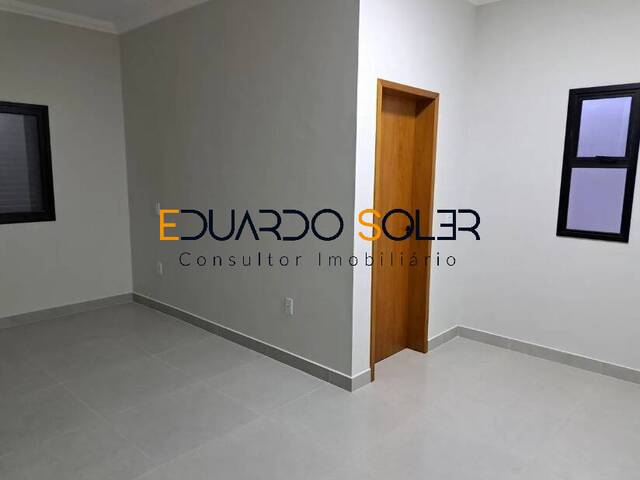 Casa para Venda em Taubaté - 4