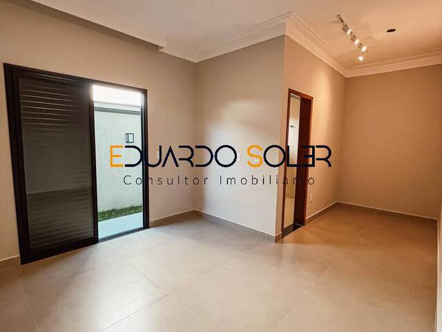 Casa para Venda em Taubaté - 4