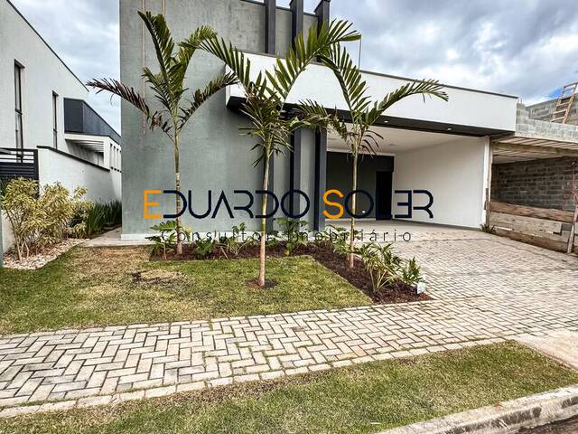 #880 - Casa para Venda em Taubaté - SP - 1
