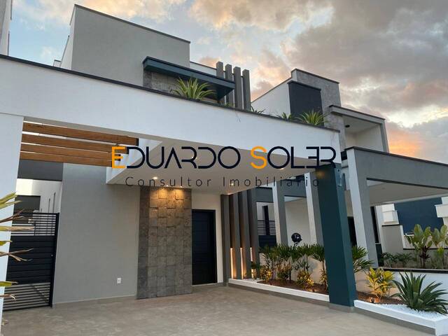#917 - Casa para Venda em Taubaté - SP - 1