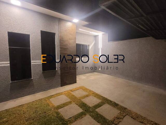 #943 - Casa para Venda em Taubaté - SP - 3