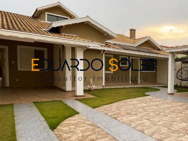 #947 - Casa para Venda em Taubaté - SP - 1