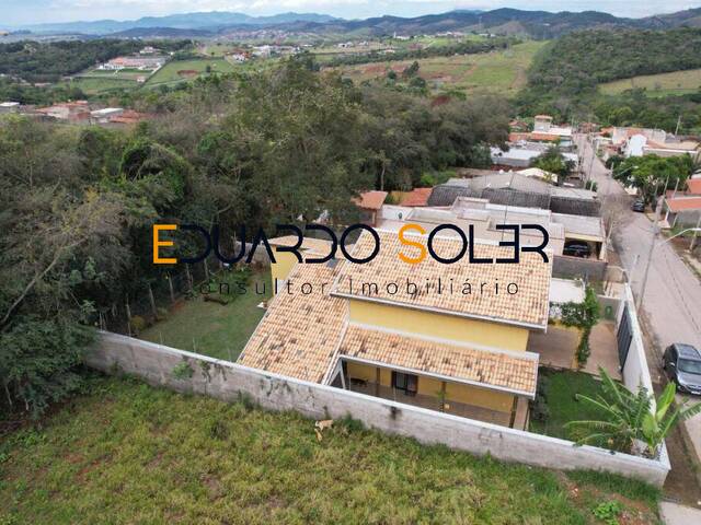 #961 - Casa para Venda em Taubaté - SP - 2