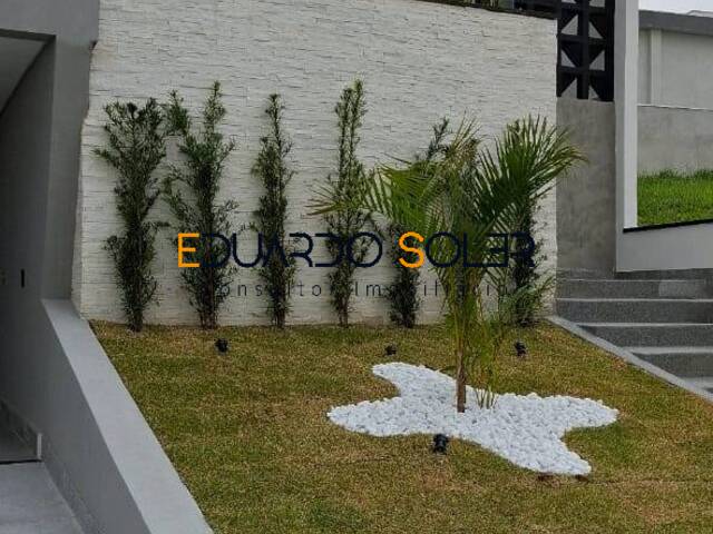 #963 - Casa para Venda em Caçapava - SP - 3