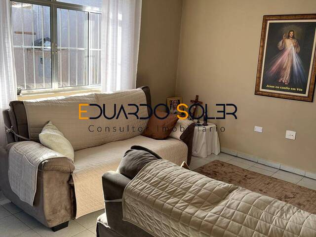 #965 - Casa para Venda em Taubaté - SP - 2