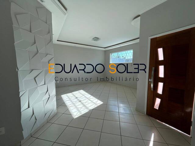 #969 - Casa para Venda em Taubaté - SP - 2