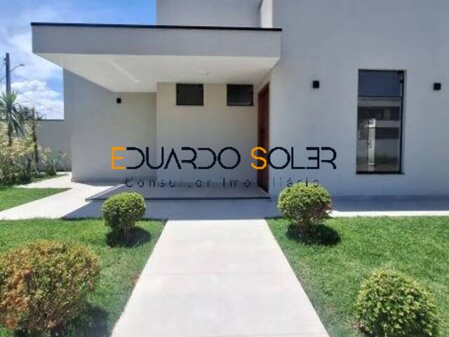 #976 - Casa para Venda em Taubaté - SP - 3