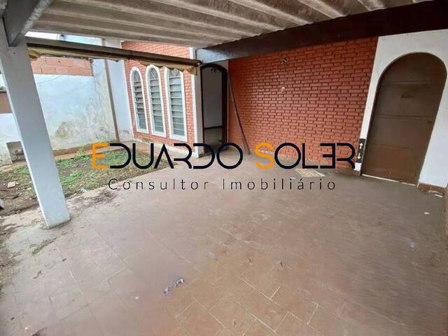 #987 - Casa para Venda em Taubaté - SP - 2