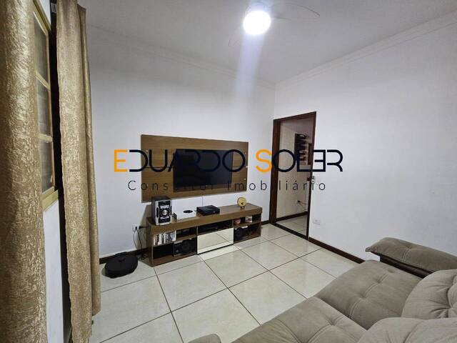 #998 - Casa para Venda em Taubaté - SP - 2